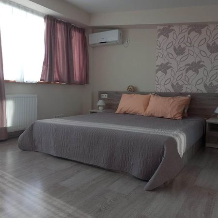 Hotel Tbilisi Apart Kültér fotó