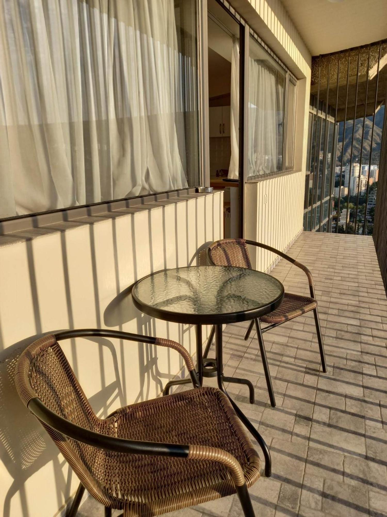 Hotel Tbilisi Apart Kültér fotó