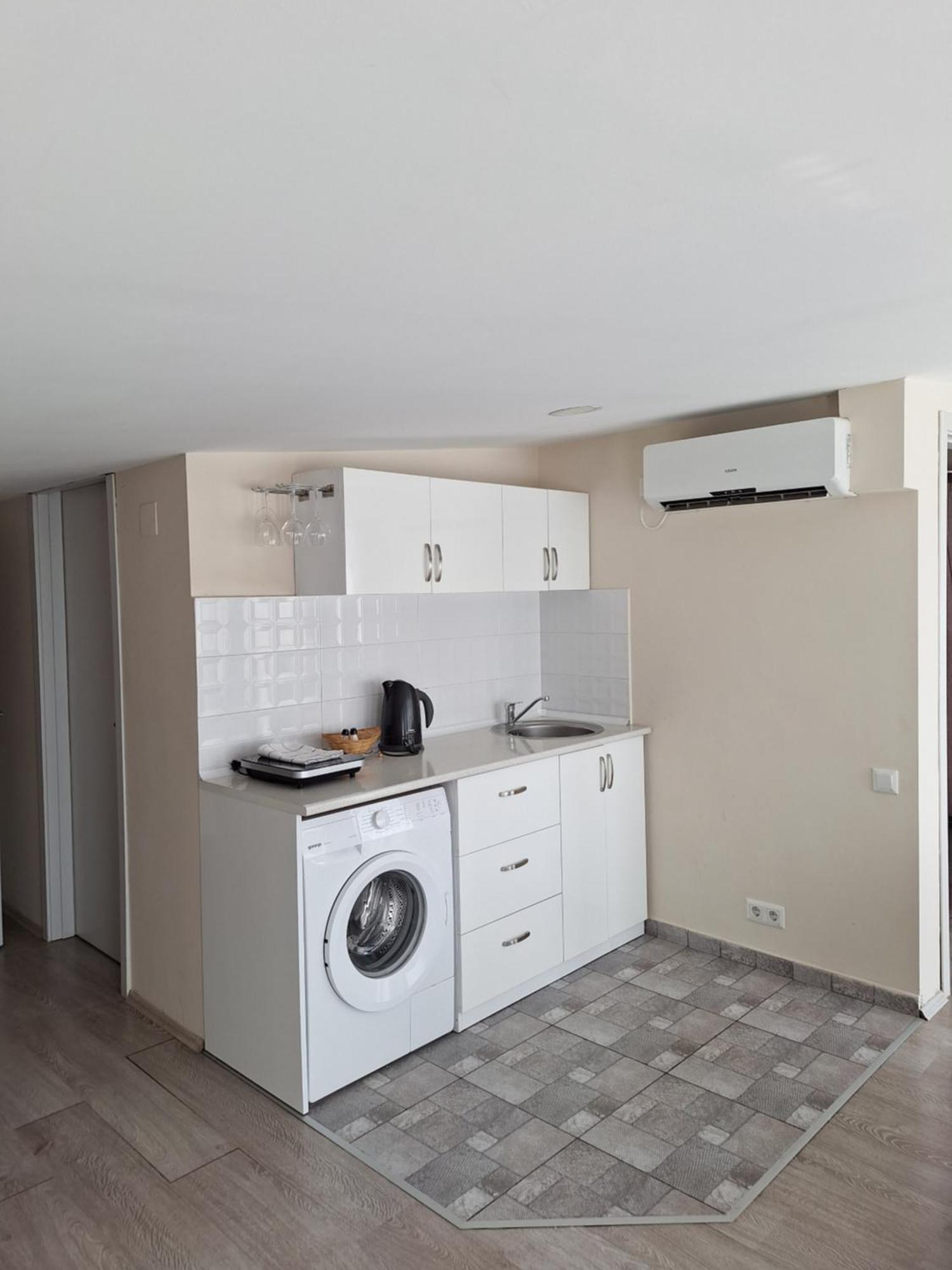 Hotel Tbilisi Apart Kültér fotó
