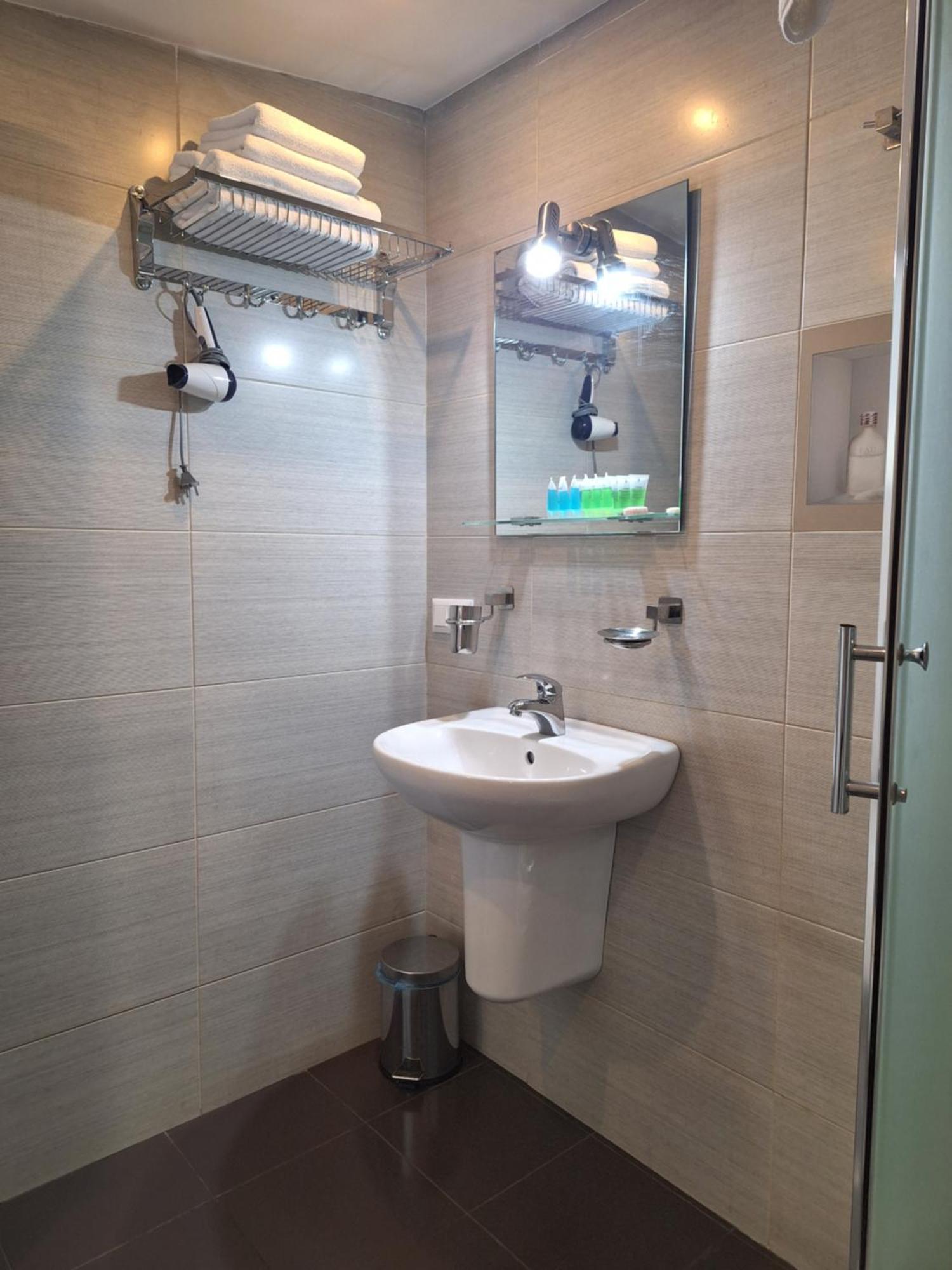 Hotel Tbilisi Apart Kültér fotó